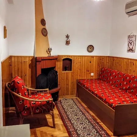 Traditional Penthouse With Mountain View Grevena Exterior photo