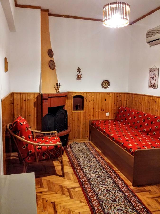 Apartament Traditional Penthouse With Mountain View